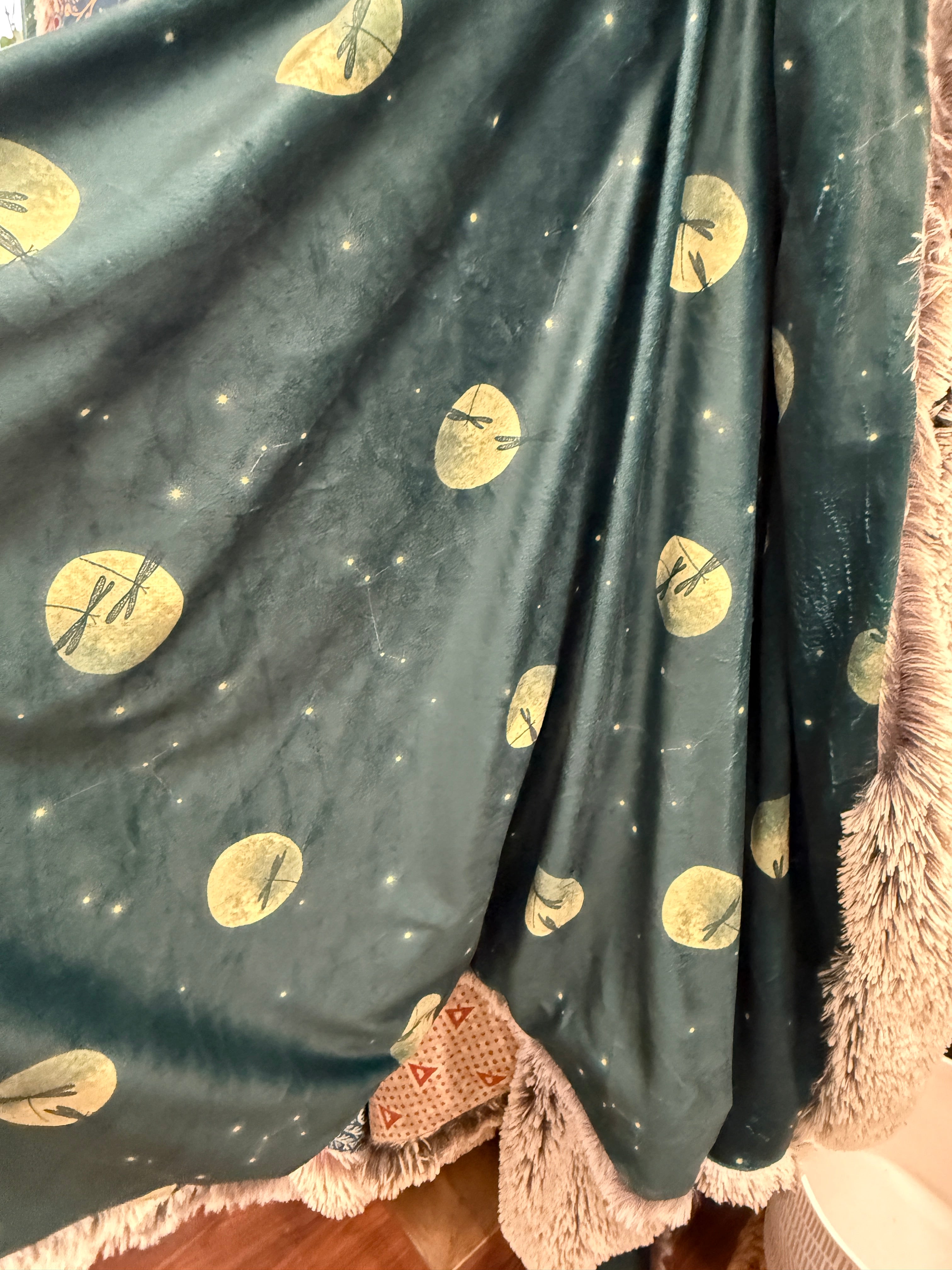 Harper Mae Adult Blanket