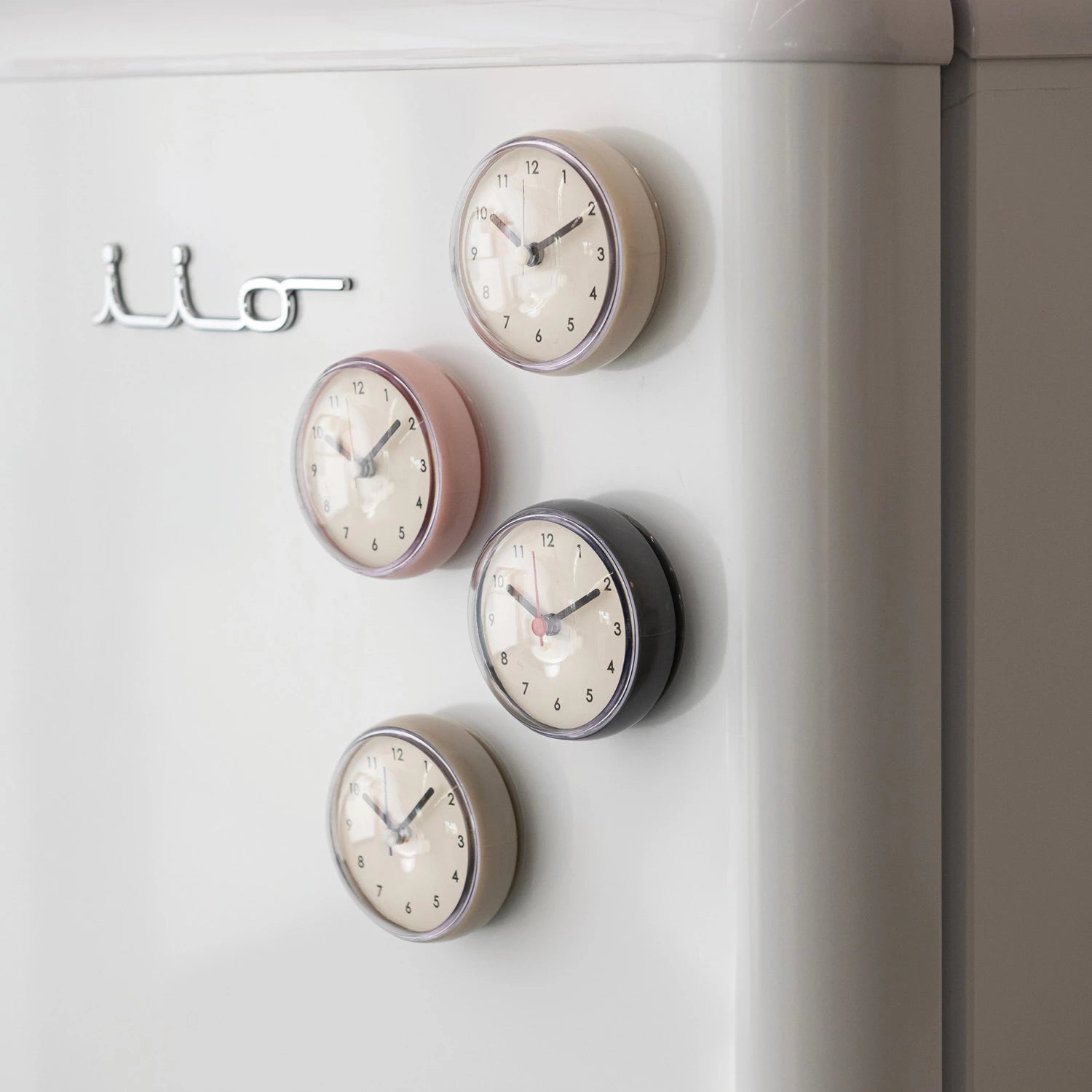 Plastic Clock with Suction Cup