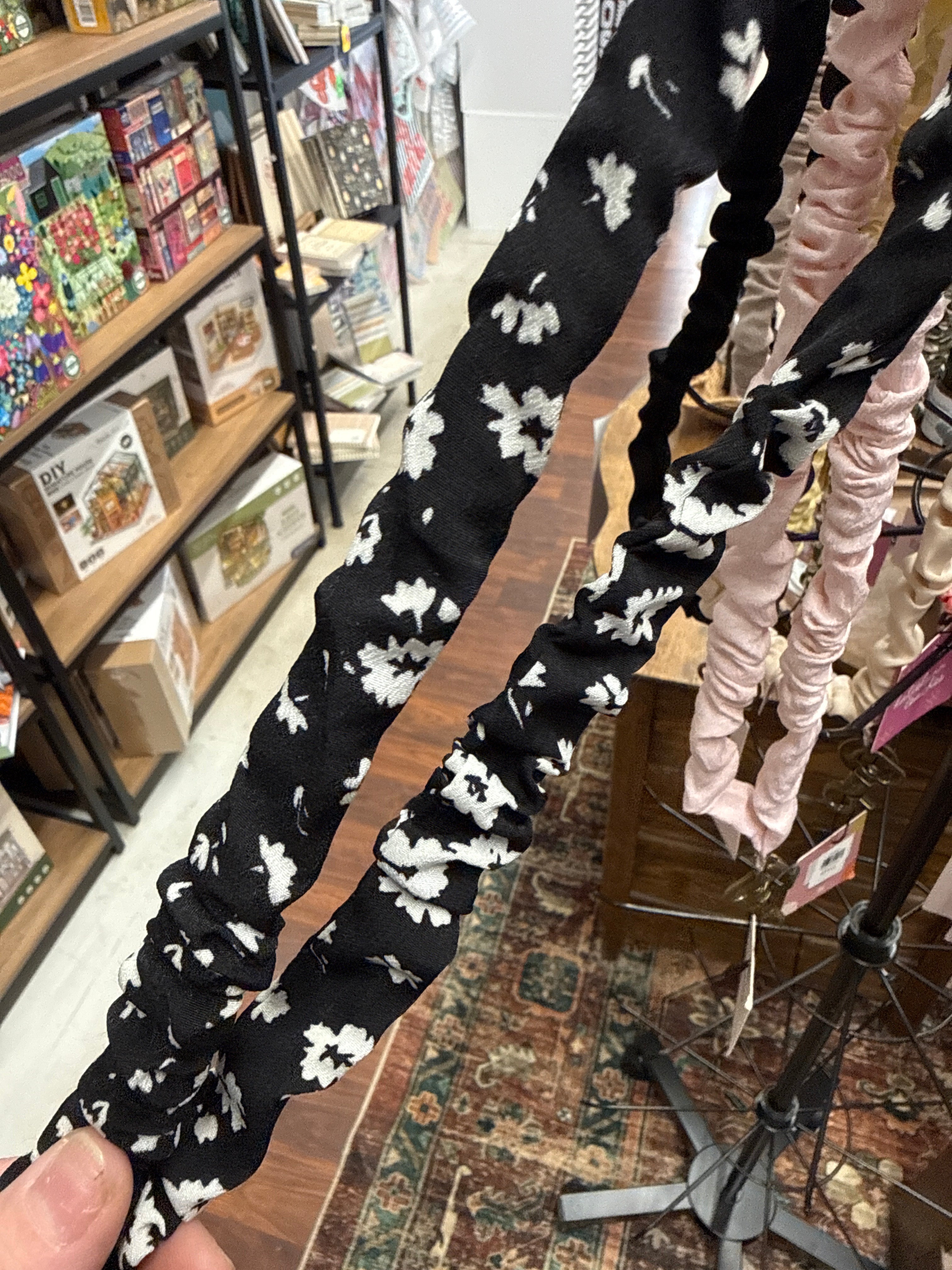 Andi Breakaway Scrunchie Lanyard
