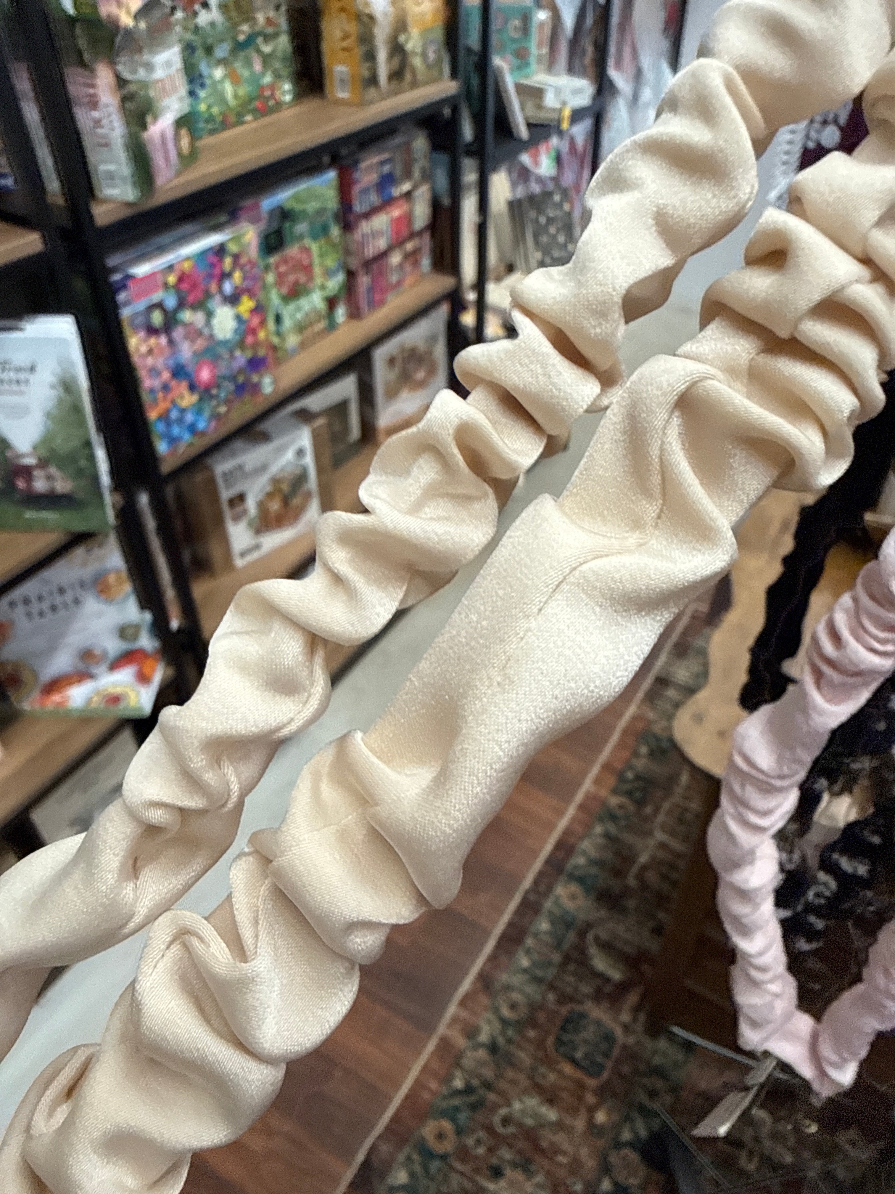 Andi Breakaway Scrunchie Lanyard