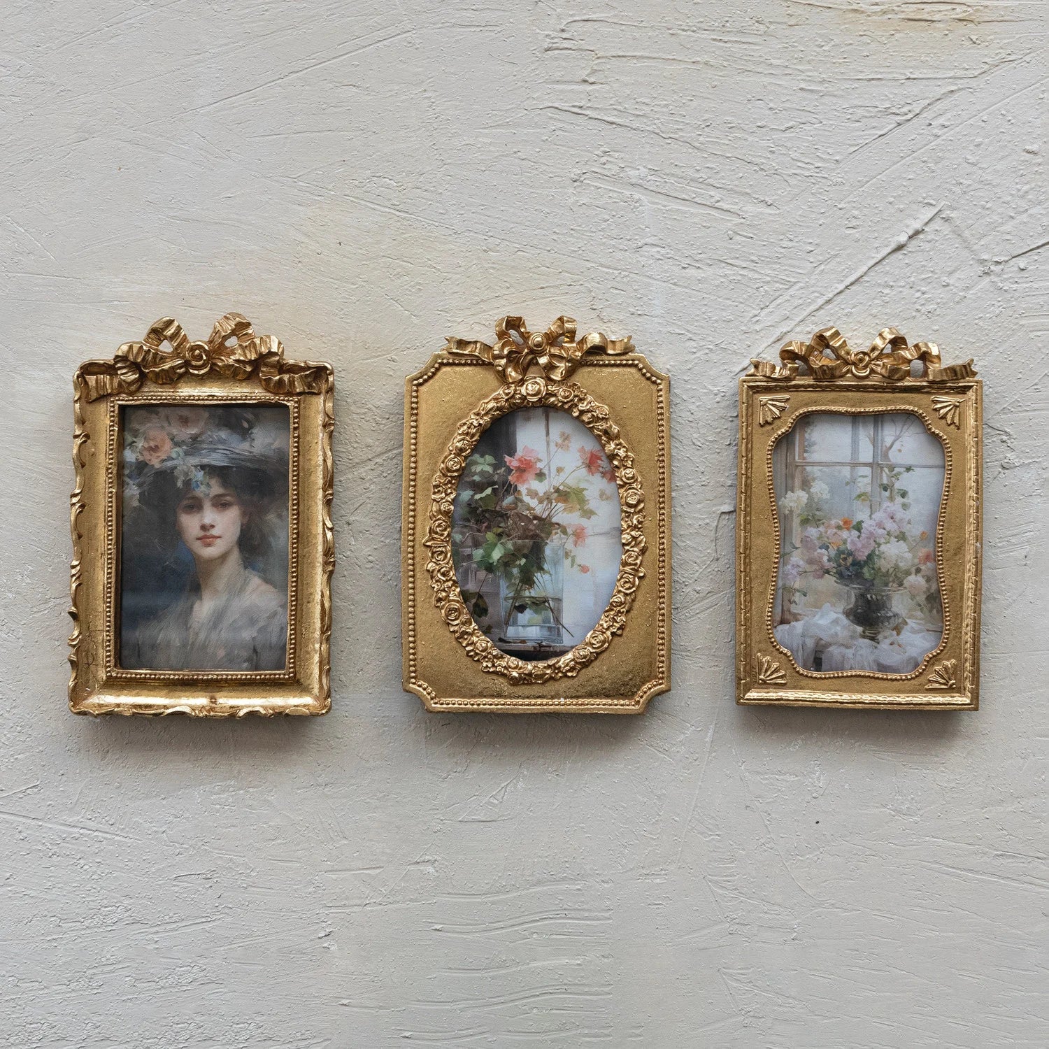 Resin Photo Frame with Bow, Gold Finish