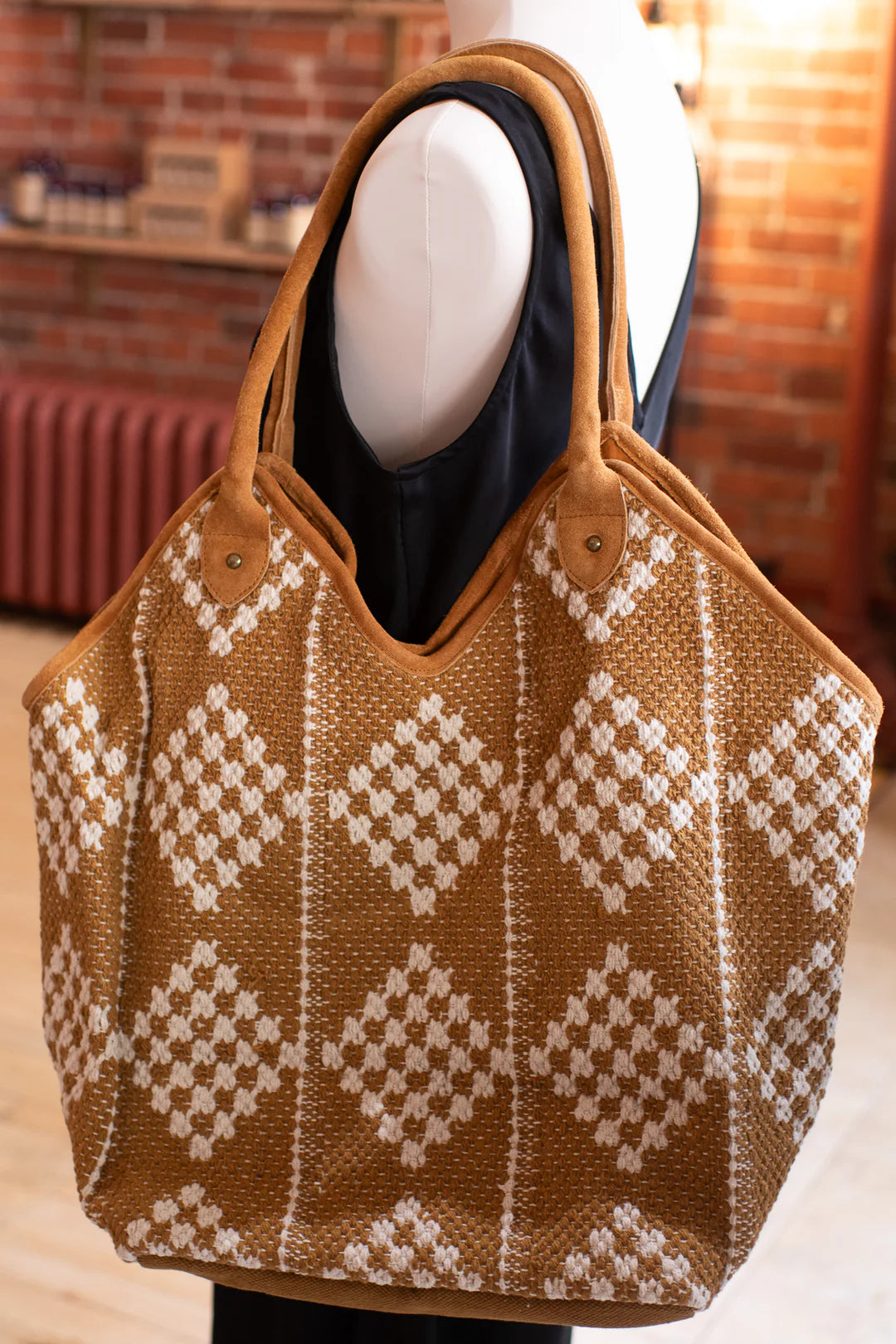 Diamond Pattern Tote
