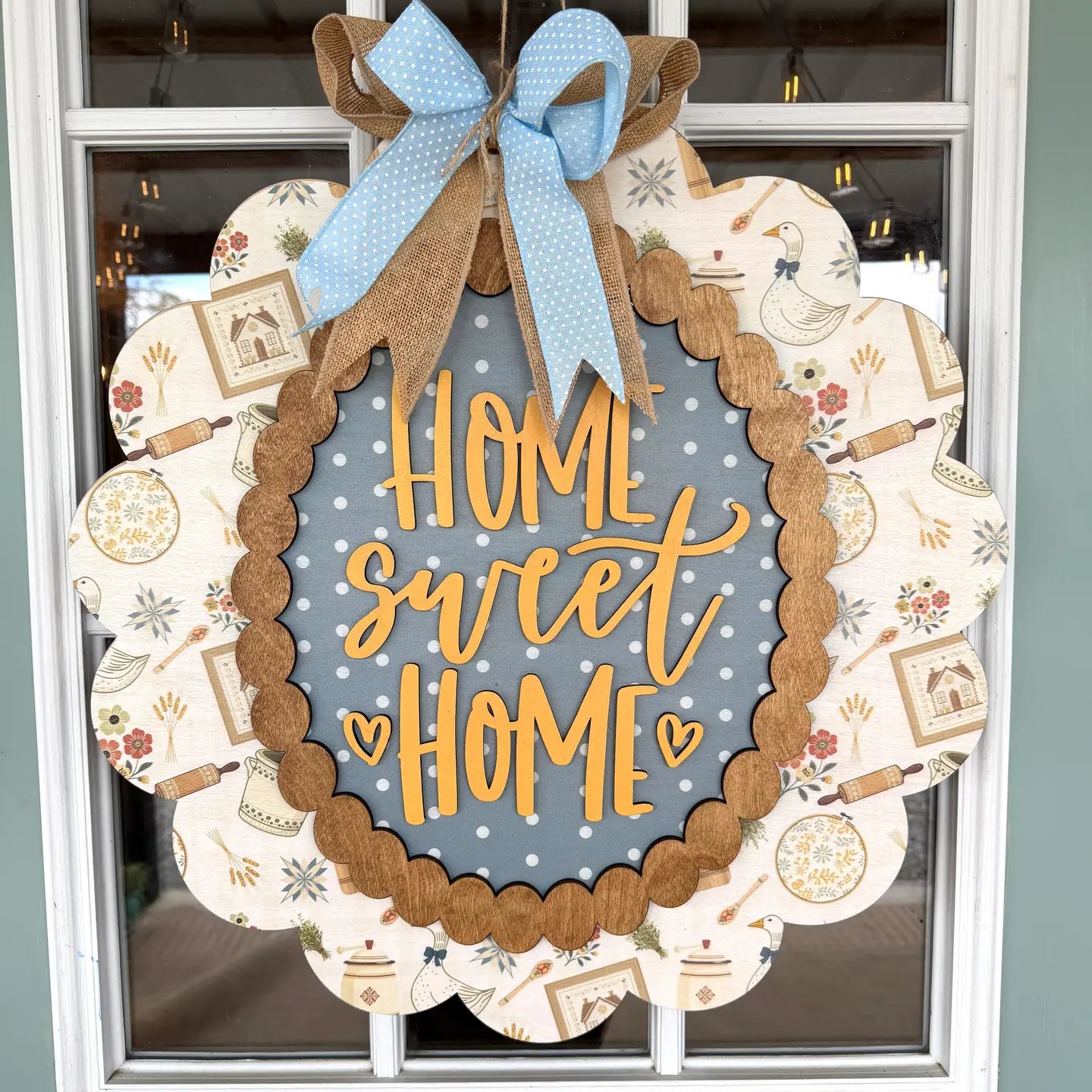 Home Sweet Home Vintage Scalloped Sign