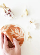 Load image into Gallery viewer, Floral Swedish Dishcloth